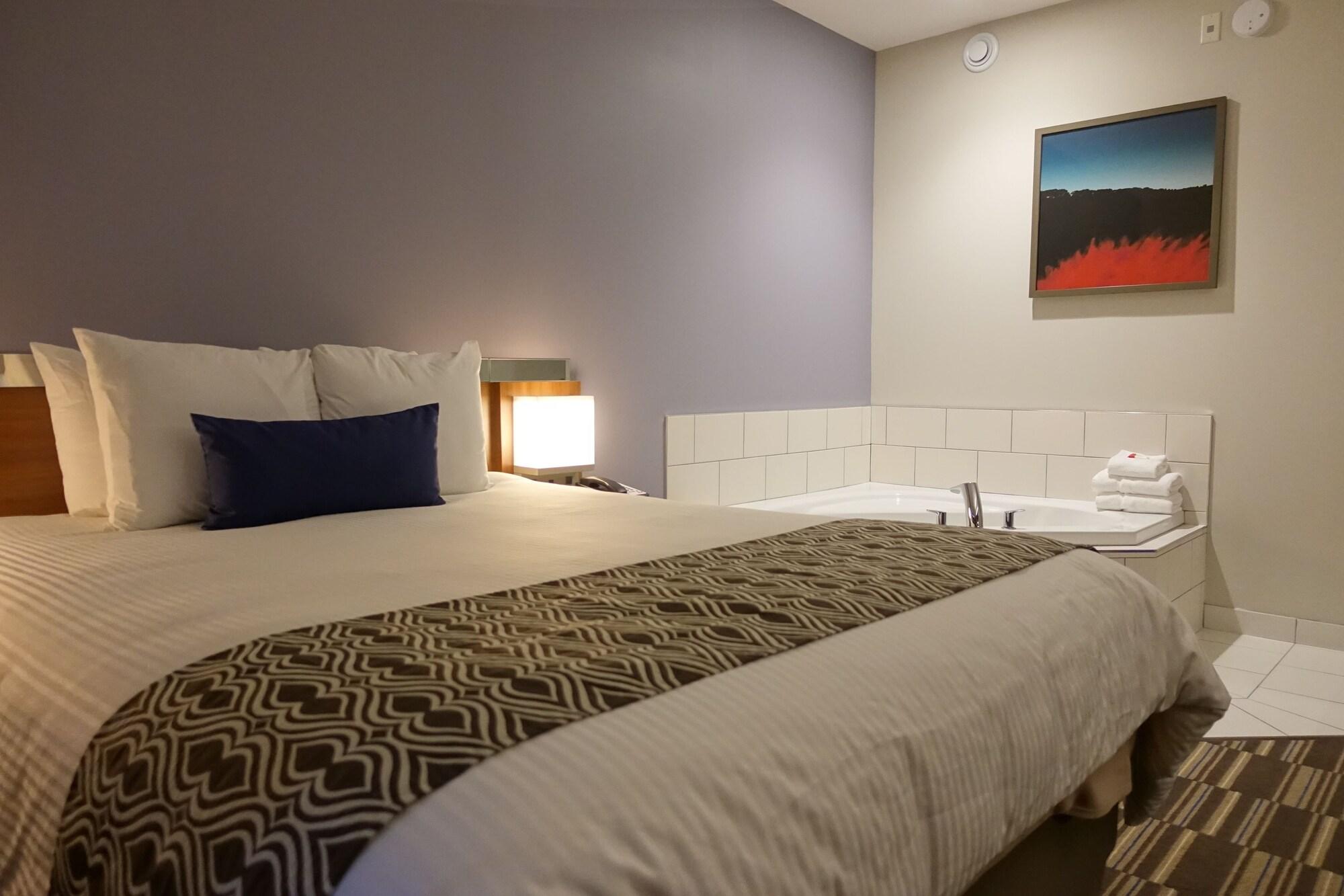 Microtel Inn & Suites Су-Сент-Мари Экстерьер фото