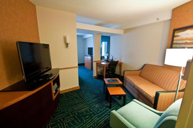 Microtel Inn & Suites Су-Сент-Мари Экстерьер фото